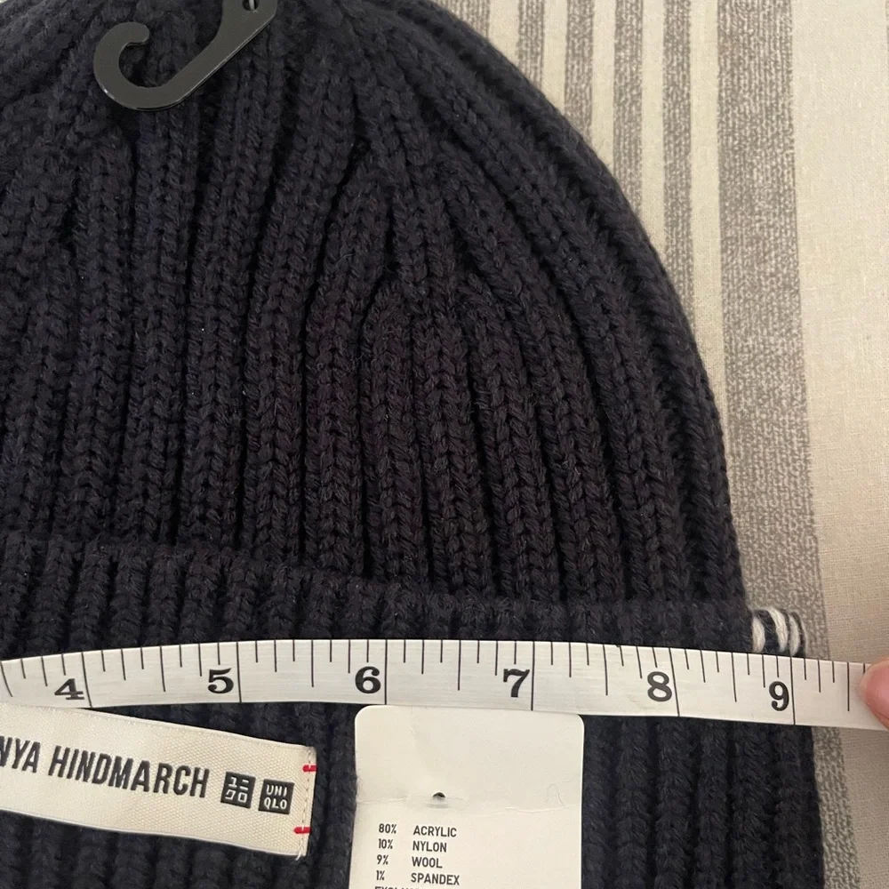 Anya Hindmarch beanie Uniqlo heattech wool blend unisex hat - Picture 5 of 5